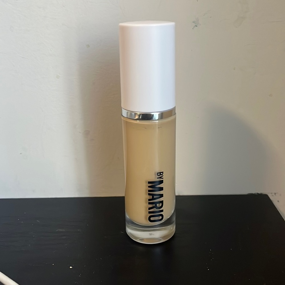 Makeup by Mario SurrealSkin Foundation shade 11N